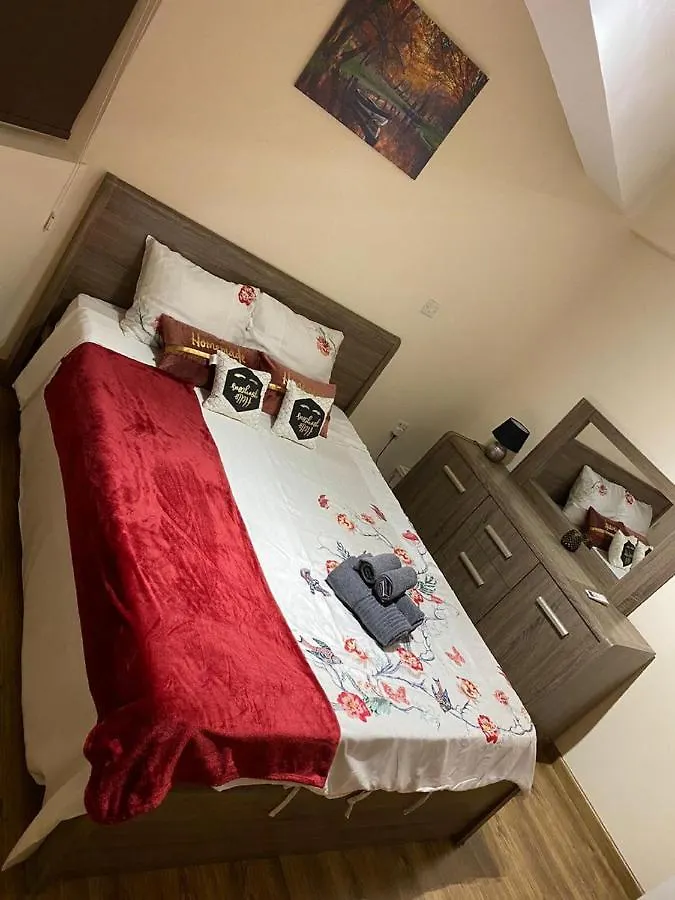 City Comfort Rooms Larnaca Homestay