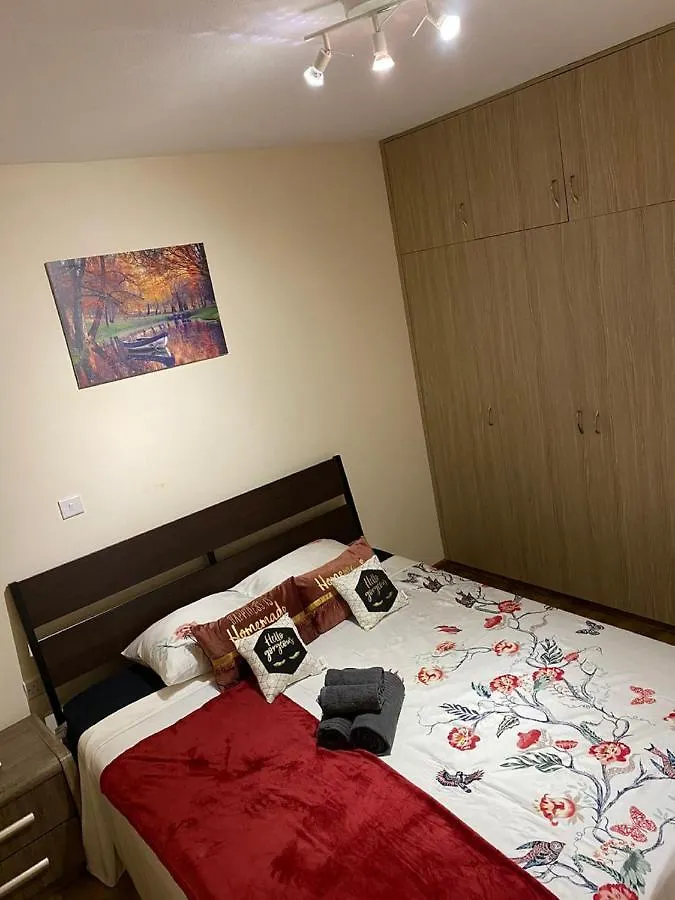 City Comfort Rooms Larnaca Homestay
